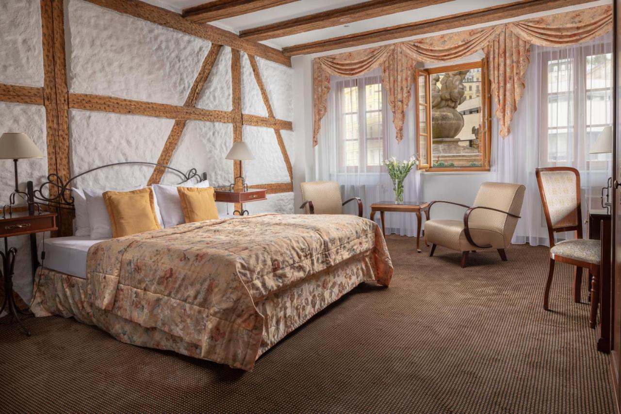 Promenada Romantic Hotel カルロヴィ・ヴァリ エクステリア 写真