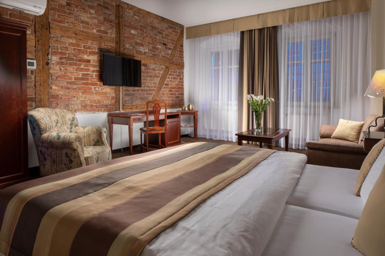 Promenada Romantic Hotel カルロヴィ・ヴァリ エクステリア 写真